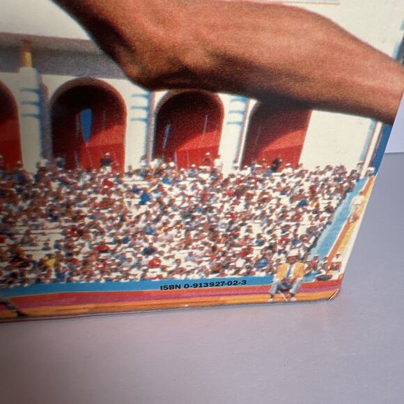 1984 L.A. Summer Olympics Souvenir Hardcover Book...Rare.. - Picture 3 of 10